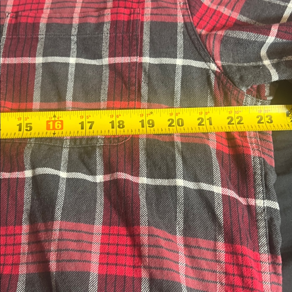 Weatherproof Vintage Men’s Red and Gray Plaid Button-Up Shirt Size Large - Picture 2 of 5